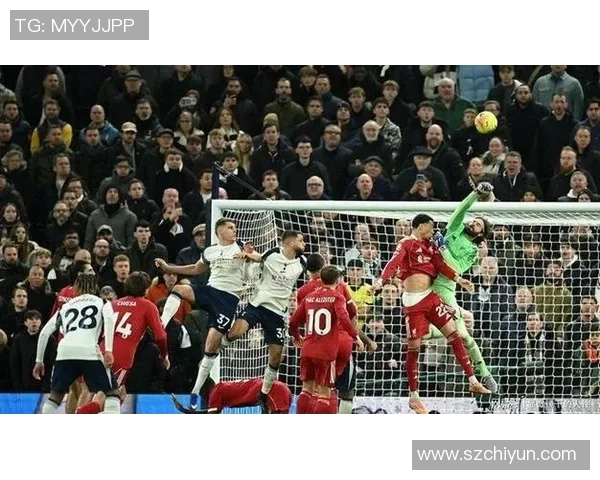 英超激战：马竞与曼联战成平局精彩瞬间回顾